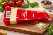 Твердый итальянский сыр Coop, 9 месяцев выдержки, 150 г. 
