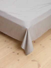 Сатиновая простыня SANDRA 240x260см JUSK 
