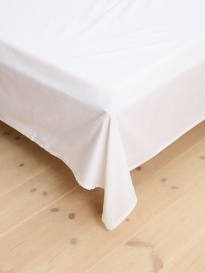 Сатиновая простыня SANDRA 240x260см JUSK