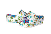 Женские сандали 36-41 белые с синими сердечками