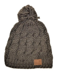 Женская зимняя шапка с пумпоном